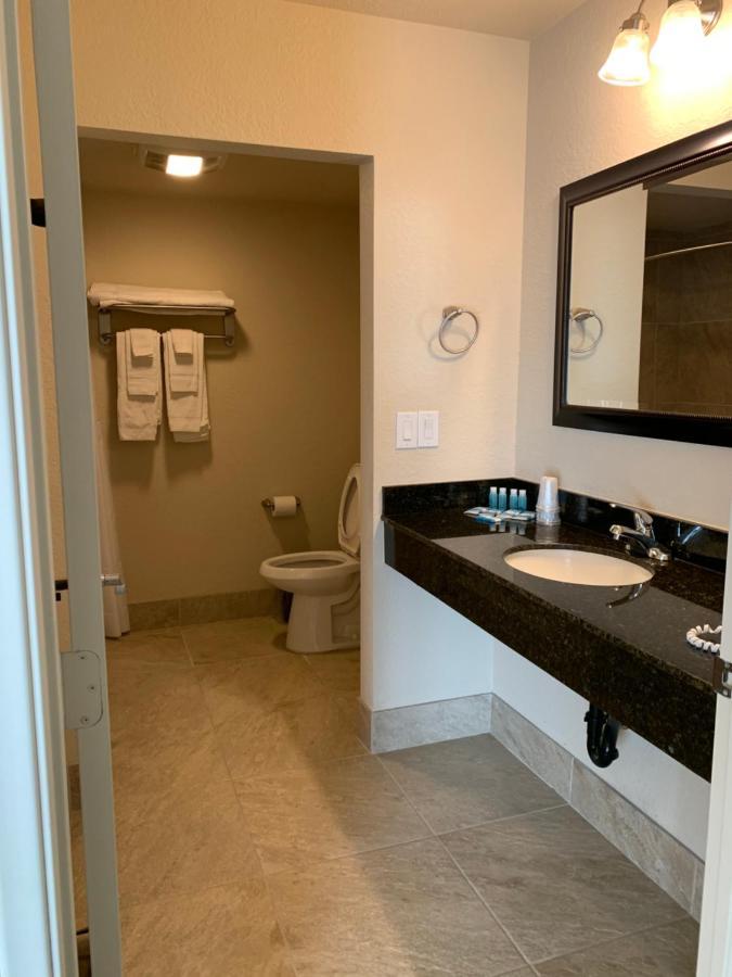 Apple Valley Hotel & Lodge 외부 사진